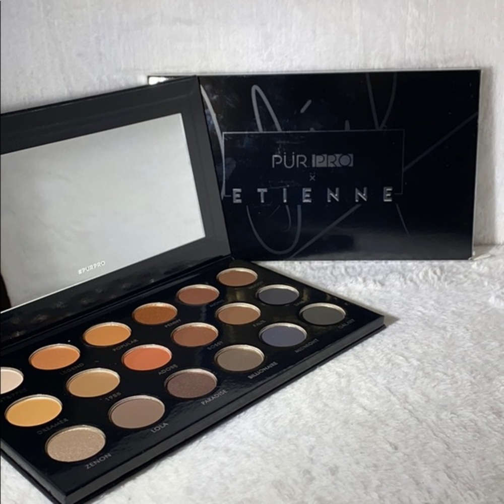 PÜR PRO X ETIENNE Eyeshadow Palette